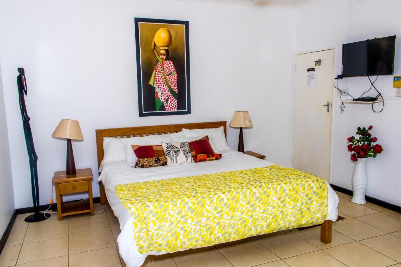 The Ad Lib Executive Lodge Lilongwe Bagian luar foto