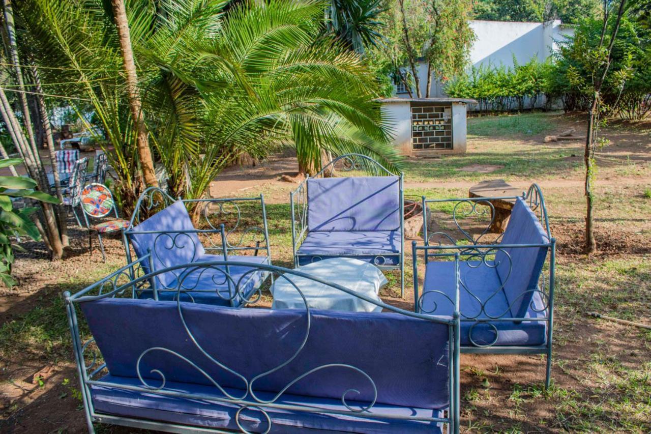 The Ad Lib Executive Lodge Lilongwe Bagian luar foto
