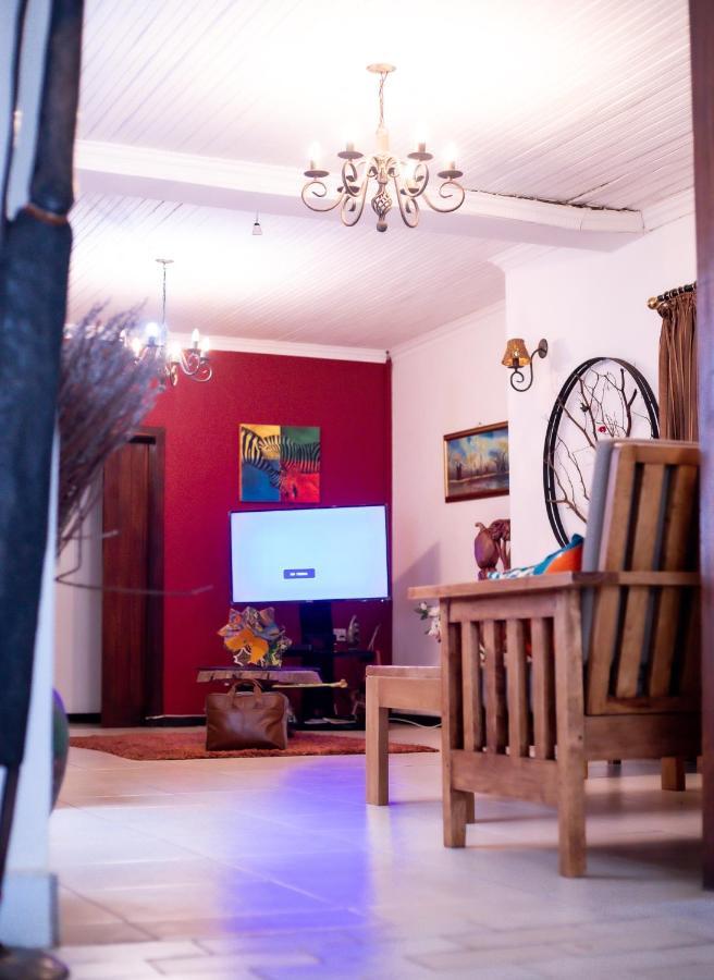 The Ad Lib Executive Lodge Lilongwe Bagian luar foto