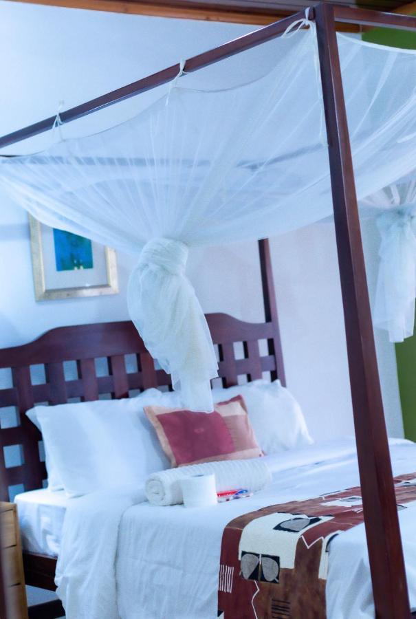 The Ad Lib Executive Lodge Lilongwe Bagian luar foto